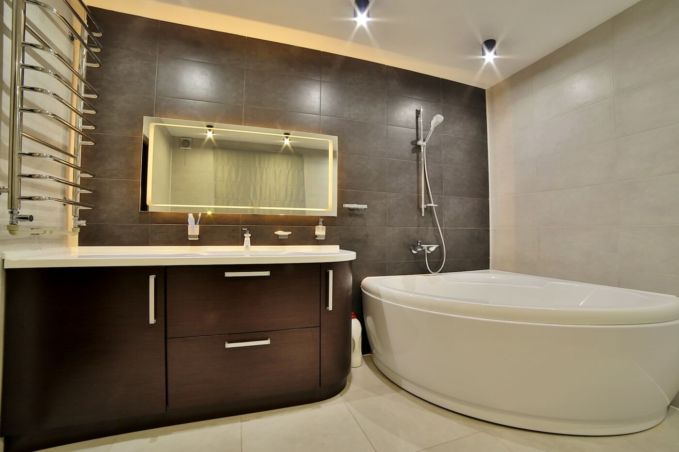 luxury-bathroom-in-the-french-style-in-the-house-bathroom-interior-Z6GBDET.jpg